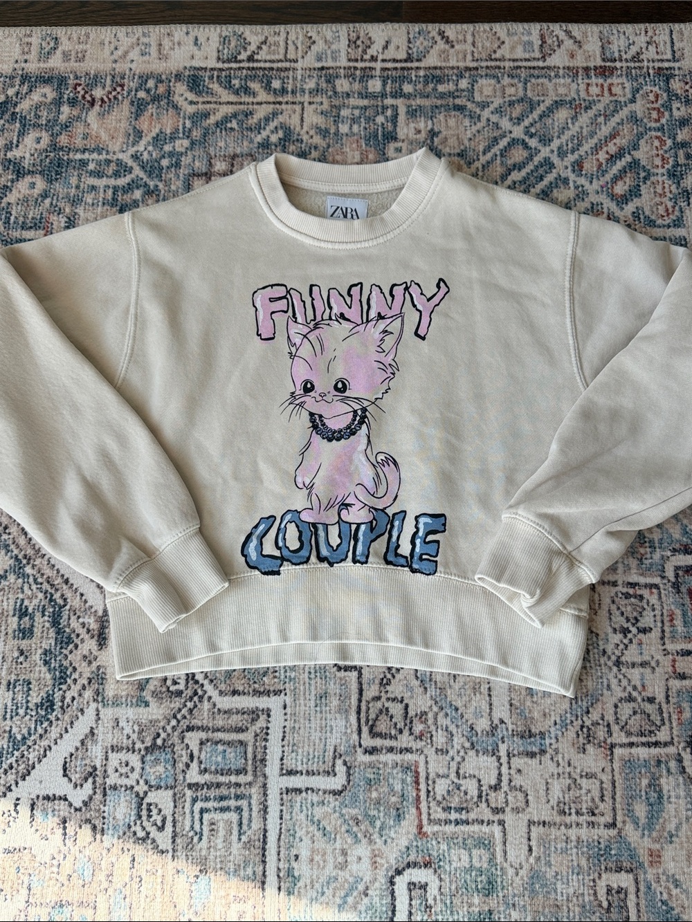 Zara Cream Sweatshirt with Pink & Blue Kitten Graphic NWOT